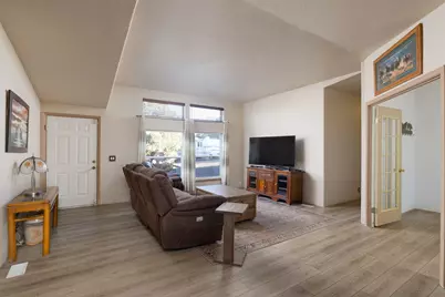 21140 Arid Avenue, Bend, OR 97703 - Photo 4