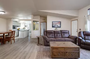 21140 Arid Ave, Bend, OR 97703 - Photo 6