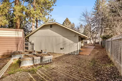 1843 SE Moorwood Court, Bend, OR 97702 - Photo 26