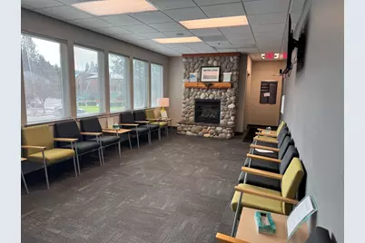 702 SW Ramsey Avenue, Grants Pass, OR 97527 - Photo 2