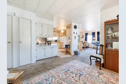 3500 Summers Lane #UNIT 5, Klamath Falls, OR 97603 - Photo 4