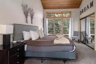 17926 Playoff Ln, Sunriver, OR 97707 - Photo 16