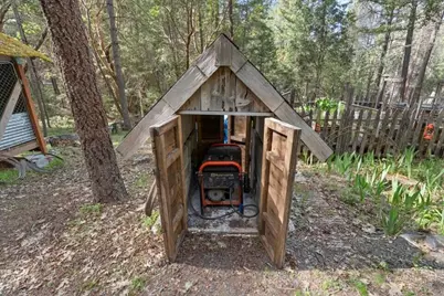 1584 Yale Creek Road, Jacksonville, OR 97530 - Photo 30