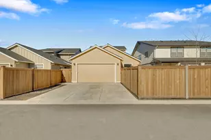 20505 Aberdeen Dr, Bend, OR 97702 - Photo 54