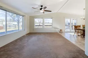 3218 Summers Ln, Klamath Falls, OR 97603 - Photo 6