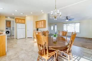 3218 Summers Ln, Klamath Falls, OR 97603 - Photo 8