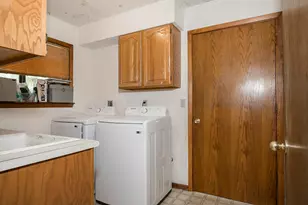 300 Work Ln, Grants Pass, OR 97527 - Photo 24