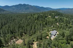 300 Work Ln, Grants Pass, OR 97527 - Photo 38