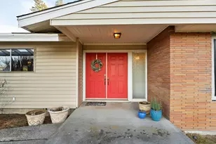 61022 Parrell Rd, Bend, OR 97702 - Photo 6