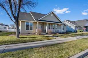 1075 NE Hudspeth Ln, Prineville, OR 97754 - Photo 2