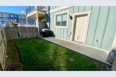 341 Englemann Lane, Medford, OR 97501 - Photo 8