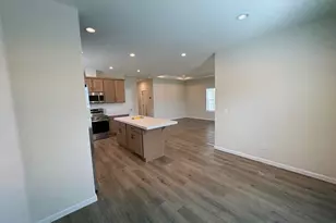 93 Northridge Terrace, Medford, OR 97501 - Photo 4