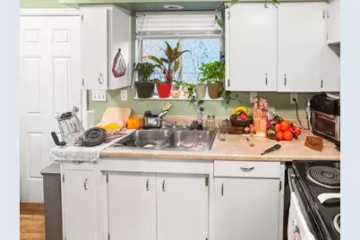 421 Benson Street, Medford, OR 97501 - Photo 8