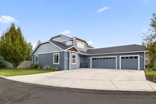 19557 Sager Loop, Bend, OR 97702 - Photo 2
