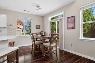 19557 Sager Loop, Bend, OR 97702 - Photo 8