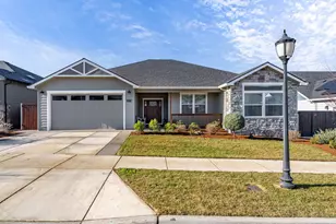 2645 Farmington Ave, Medford, OR 97504 - Photo 1