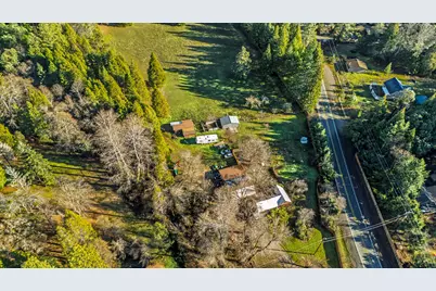 5370 Caves Highway, Cave Junction, OR 97523 - Photo 32