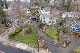 1320 E Main St, Medford, OR 97504 - Photo 46