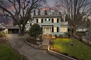 1320 E Main St, Medford, OR 97504 - Photo 2