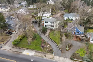 1320 E Main St, Medford, OR 97504 - Photo 40