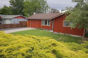 2634 SW Umatilla Ct, Redmond, OR 97756 - Photo 2