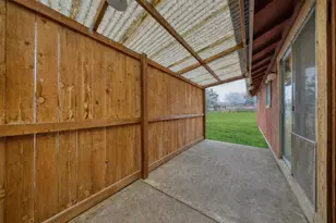 2634 SW Umatilla Ct, Redmond, OR 97756 - Photo 14