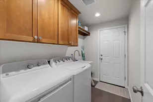 1716 Gardendale Ln, Grants Pass, OR 97527 - Photo 14