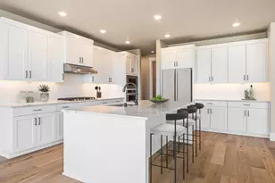 1319 NW Ochoa Dr, Bend, OR 97703 - Photo 4