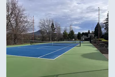 2489 Senate Way, Medford, OR 97504 - Photo 36