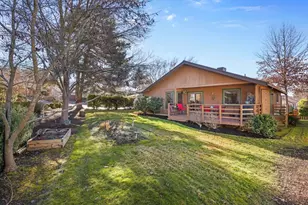 2489 Senate Way, Medford, OR 97504 - Photo 28