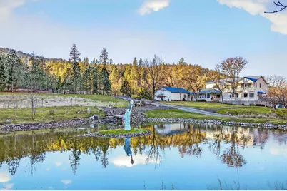 7555 E Antelope Road, Eagle Point, OR 97524 - Photo 2