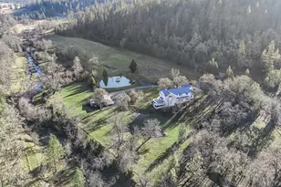 7555 E Antelope Rd, Eagle Point, OR 97524 - Photo 6