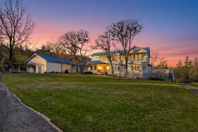 7555 E Antelope Road, Eagle Point, OR 97524 - Photo 1