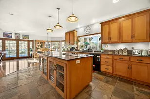 7555 E Antelope Rd, Eagle Point, OR 97524 - Photo 12