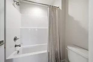 61437 SE Daybreak Ct, Bend, OR 97702 - Photo 36