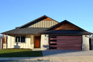 190 SW Rock Gulch Rd, Grants Pass, OR 97527 - Photo 1