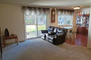 5030 Del Mar Dr, Central Point, OR 97502 - Photo 4