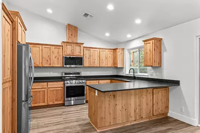 1546 Poplar Drive, Grants Pass, OR 97527 - Photo 10