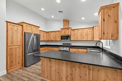 1546 Poplar Drive, Grants Pass, OR 97527 - Photo 8