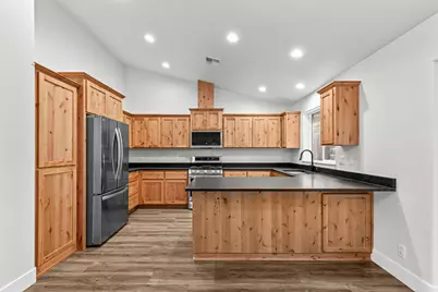 1546 Poplar Drive, Grants Pass, OR 97527 - Photo 6