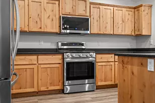 1546 Poplar Dr, Grants Pass, OR 97527 - Photo 12