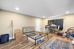 5942 Foothill Rd, Medford, OR 97502 - Photo 24