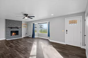 5942 Foothill Rd, Medford, OR 97502 - Photo 8