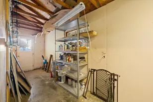 5942 Foothill Rd, Medford, OR 97502 - Photo 26