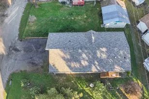 594 Detrick Dr, Grants Pass, OR 97527 - Photo 32