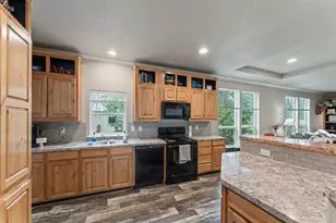 594 Detrick Dr, Grants Pass, OR 97527 - Photo 20