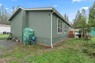 594 Detrick Dr, Grants Pass, OR 97527 - Photo 34