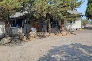 3913 SE Umatilla Loop, Prineville, OR 97754 - Photo 2