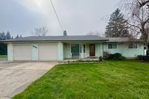 1640 Southgate Way, Grants Pass, OR 97527 - Photo 1