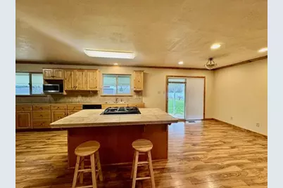 1640 Southgate Way, Grants Pass, OR 97527 - Photo 4